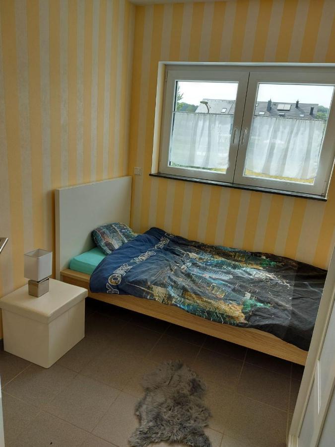 Several Different Rooms, Newly Furnished, In A New House In Vichten Exterior photo
