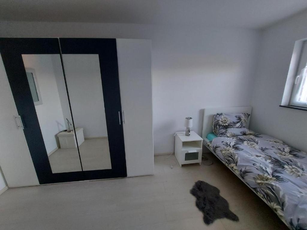 Several Different Rooms, Newly Furnished, In A New House In Vichten Exterior photo