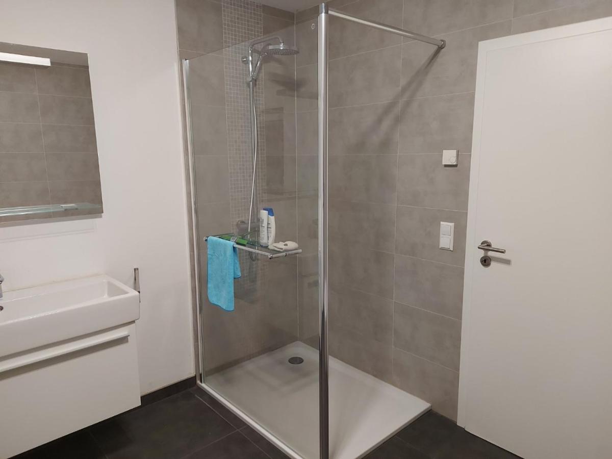 Several Different Rooms, Newly Furnished, In A New House In Vichten Exterior photo