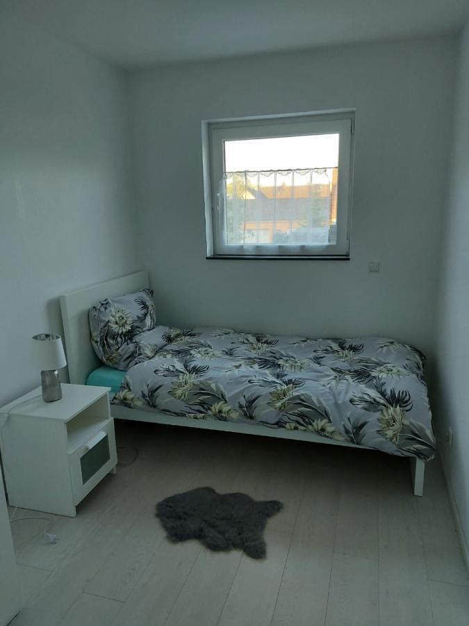 Several Different Rooms, Newly Furnished, In A New House In Vichten Exterior photo